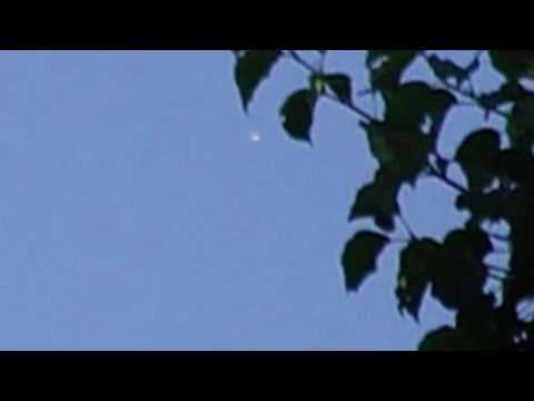 Youtube: Daytime UFOs over Texas - 5 May 2010