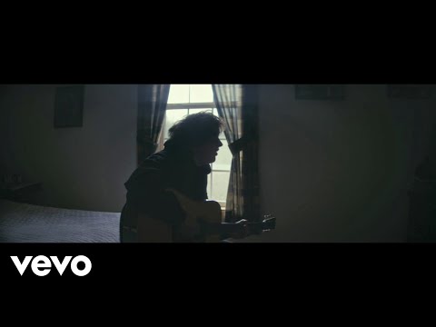 Youtube: Lewis Capaldi - Before You Go (Official Video)