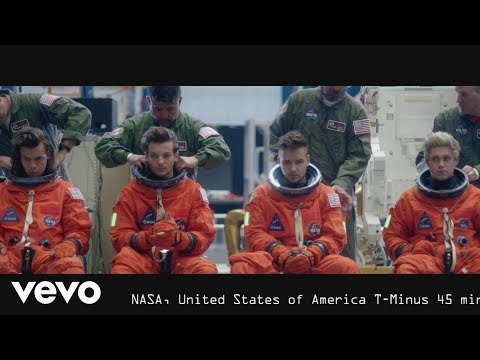 Youtube: One Direction - Drag Me Down (Official Video)