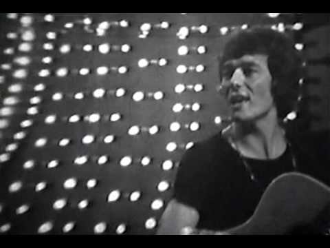 Youtube: THE HOLLIES - BUS STOP