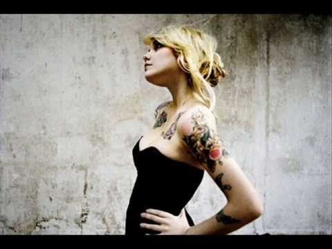 Youtube: Coeur de Pirate - Wicked Games