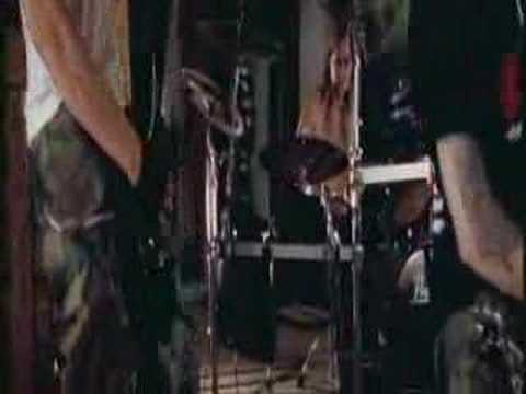 Youtube: Children Of Bodom - Oops! I Did It Again (Oficial)