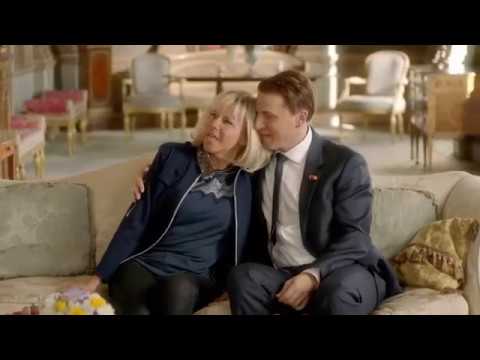 Youtube: Tracey Ullman - Brigitte and Emmanuel Macron