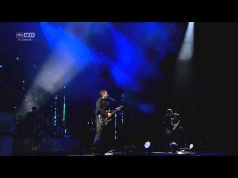 Youtube: Muse - Knights Of Cydonia live @ Download 2015