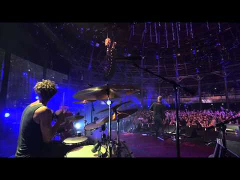 Youtube: Queens of the Stone Age - Make it Wit Chu - Live - HQ