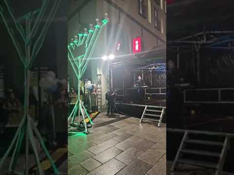 Youtube: Chanukkah 5784 / 12.12.23 Marktplatz, Karlsruhe