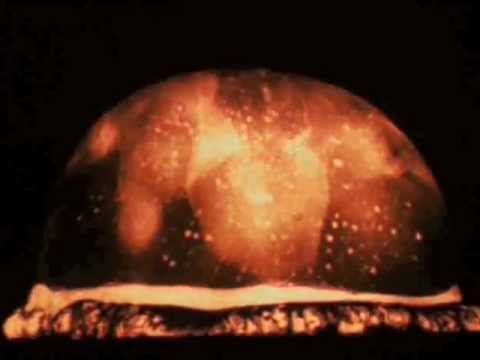 Youtube: ‪First Milliseconds of Nuclear Bomb Test Fireball‬