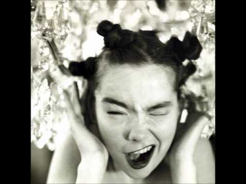 Youtube: Björk - Big Time Sensuality (The Fluke Magimix - 125BPM)