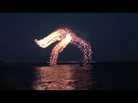 Youtube: Spectacular Kites With Super LED Lights and fireworks