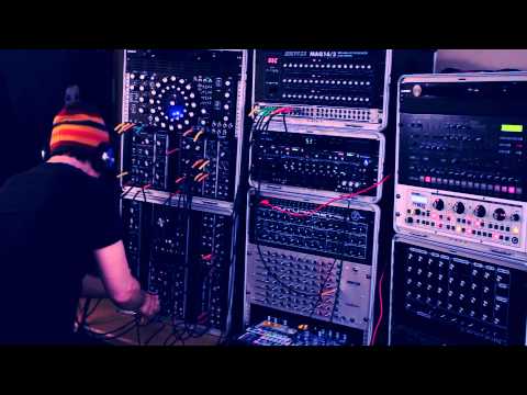 Youtube: TEK'NO'ME - Electronic modular synth jam