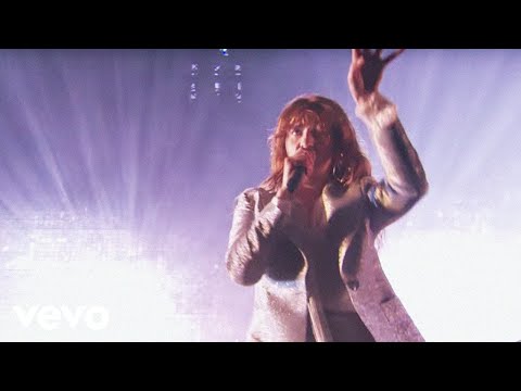 Youtube: Florence + The Machine - Delilah - Live at Glastonbury 2015