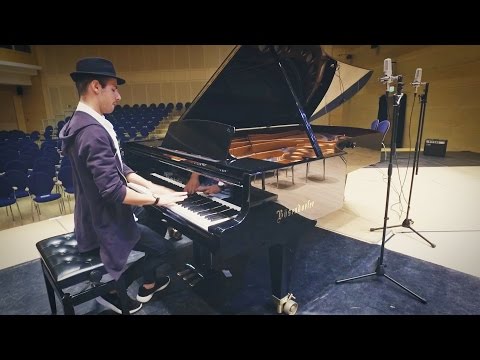 Youtube: Piano Challenge #1 - Peter Bence
