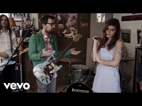 Youtube: Weezer, Best Coast - Go Away (Long Lost Edit)