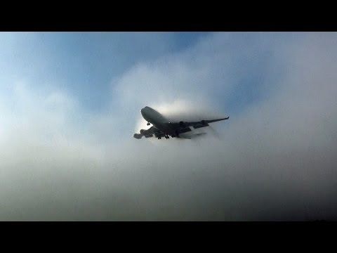 Youtube: Thick Fog " ILS CAT III " Aircraft Landings. " Gatwick Airport "