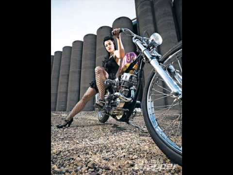 Youtube: PornosurF "Devuelveme las llaves de la moto" (cover Palmera)