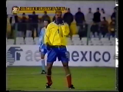 Youtube: A few Moments of Rene Higuita