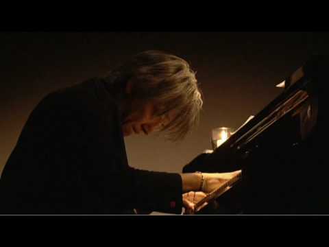 Youtube: Ryuichi Sakamoto - Merry Christmas, Mr. Lawrence