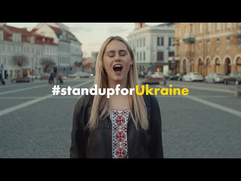 Youtube: Ukrainian refugee sings with Lithuanians in support for Ukraine