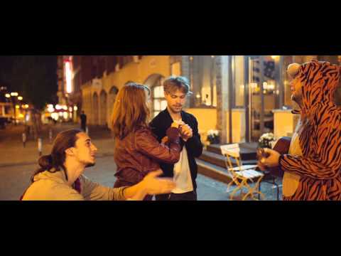 Youtube: STAATSPUNKROTT - Hier Stirbt Deine Jugend (OFFICIAL VIDEO)