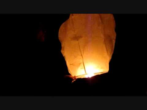 Youtube: Chinese Lanterns/UFOs