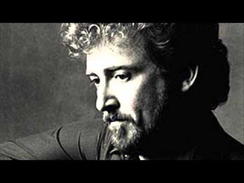 Youtube: Keith Whitley - Does Fort Worth Ever Cross Your Mind