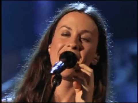 Youtube: Alanis Morissette - Thank You (Live)