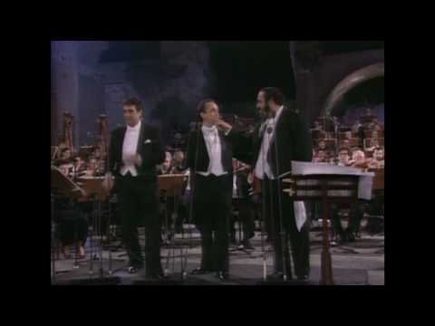 Youtube: The Three Tenors (feat. Luciano Pavarotti) - Nessun Dorma