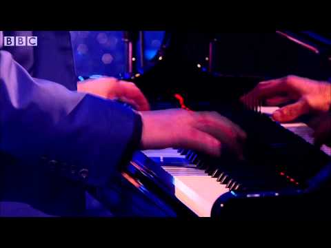 Youtube: Ellie Goulding - Blame It On The Boogie  - Jools' Annual Hootenanny - BBC Two