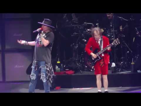 Youtube: AC/DC W/Axl Rose - Thunderstruck (Madison Square Garden,Nyc) 9.14.16