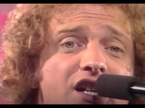 Youtube: Foreigner - Urgent (Official Music Video)