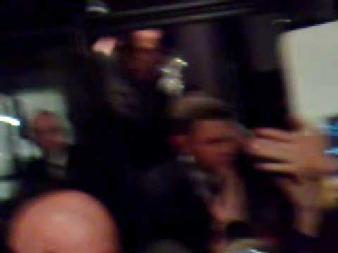 Youtube: Michael Jackson Mobbed March 5th 2009