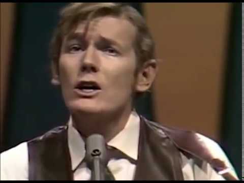 Youtube: Gordon Lightfoot - Song For A Winter's Night