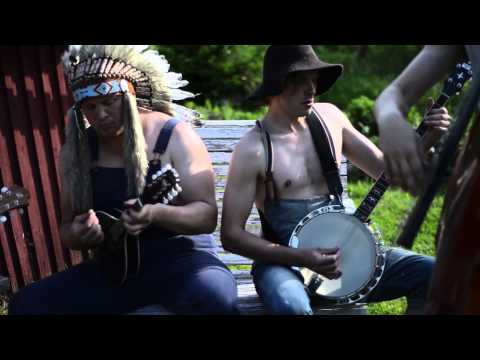 Youtube: The Trooper by Steve'n'Seagulls (LIVE)