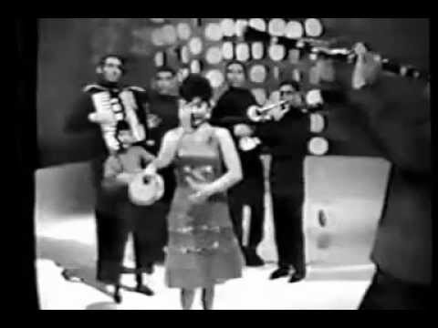 Youtube: Esma Redzepova - Tsifteteli tourkiko