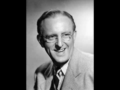 Youtube: Kay Kyser - Jingle Jangle Jingle