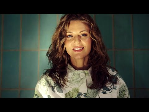 Youtube: Ella Endlich - Sternschwimmer (Offizielles Video)