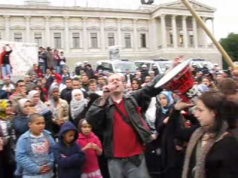 Youtube: İsrail, Viyana'da protesto edilmeye devam ediyor!! (01.06.2010) Gaza-Demonstration in Wien