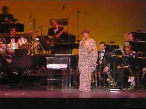 Youtube: Dionne Warwick Deja Vu Live 1983