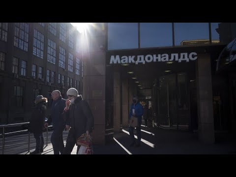 Youtube: Umfrage in Moskau: Das hat sich für die Russen geändert