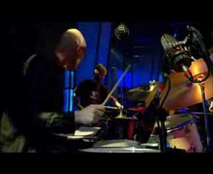 Youtube: Portishead - The Rip (Live on Jools Holland)