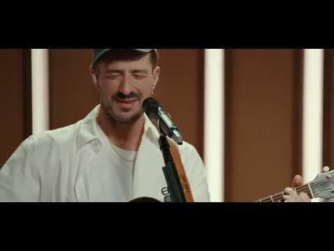 Youtube: Mumford and Sons - Here feat. Sierra Ferrell  