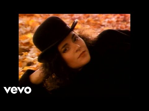 Youtube: Rosanne Cash - Tennessee Flat Top Box (Official Video)