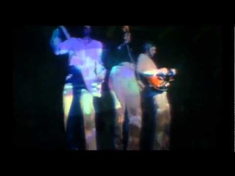 Youtube: Hot Chocolate - Every 1's a winner (DiscoJunkie 2015 remix)