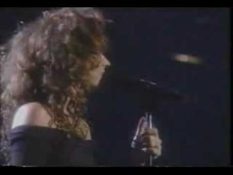 Youtube: Gloria Estefan - Anything For You (Live at Homecoming)