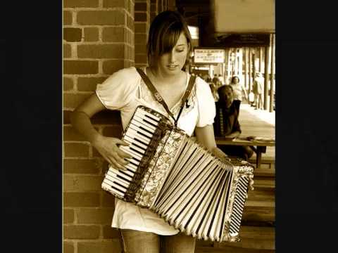 Youtube: Occhi chorni (Очи Чёрные) on accordion (Russian Gypsy music)