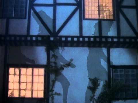 Youtube: Fleetwood Mac - Everywhere  (1987)