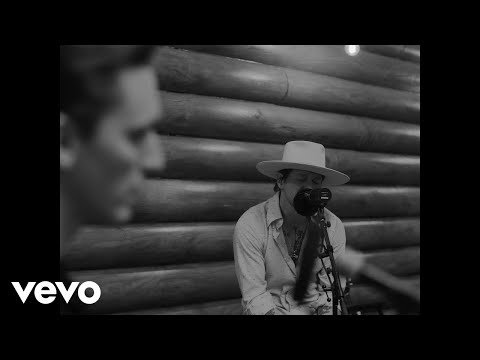 Youtube: NEEDTOBREATHE, The Red Clay Strays - Momma Loves Me (feat. The Red Clay Strays) [Live In Studio]