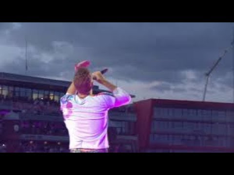 Youtube: One Love Manchester - Coldplay's hit 'Viva la Vida'