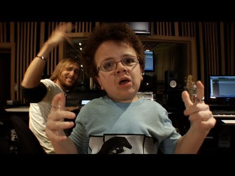 Youtube: David Guetta Megamix (Keenan Cahill and David Guetta)