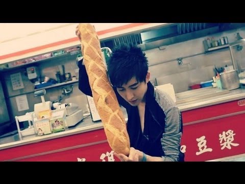 Youtube: Yif Magic生麵團變法式麵包 [官方HD] French Breakfast